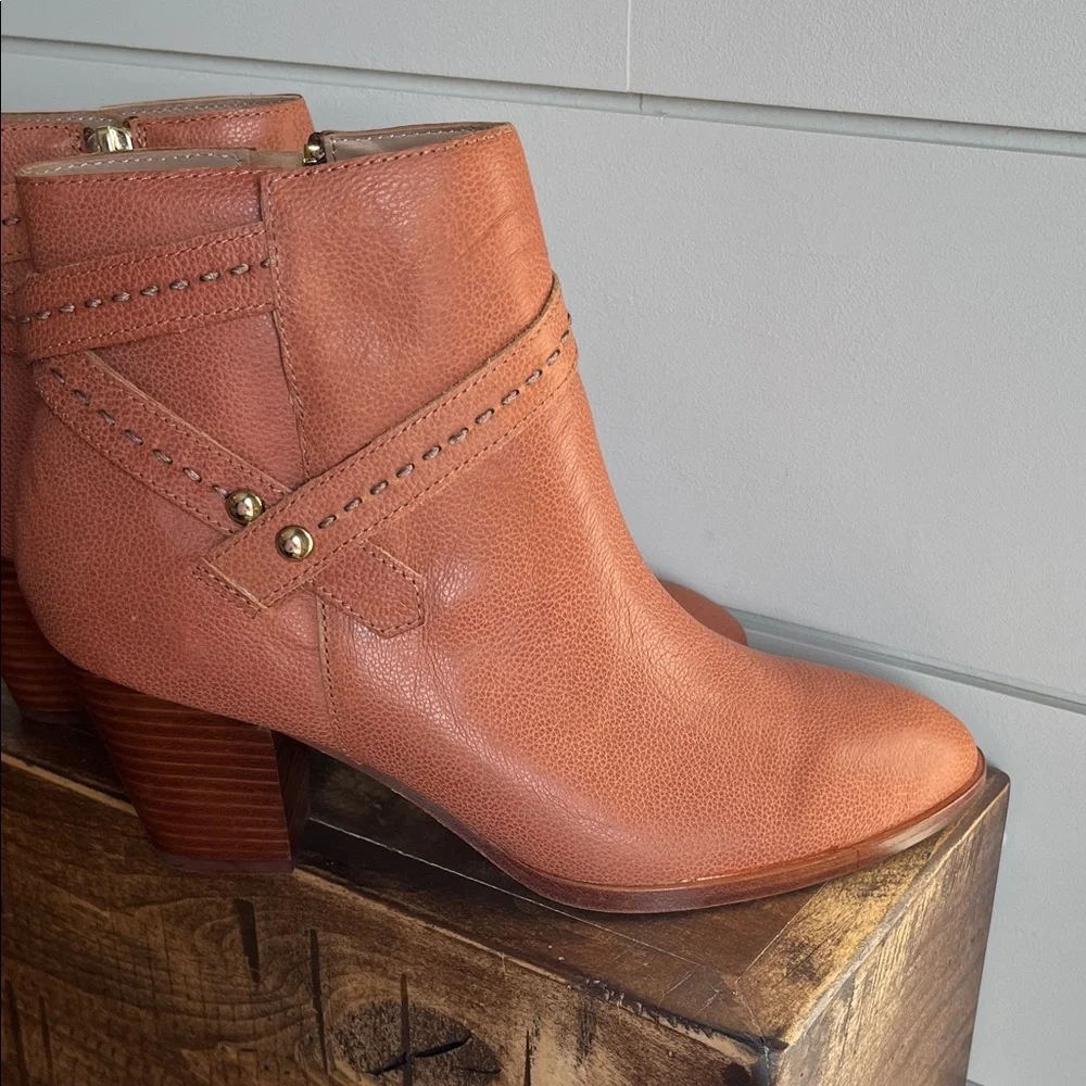 Anthropologie Leath Side Buckle Brown Leather Ankle Booties NWT Size 7